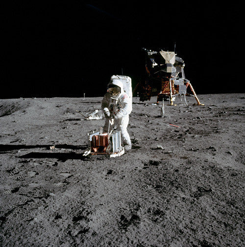 Buzz Aldrin and Seismic Experiment