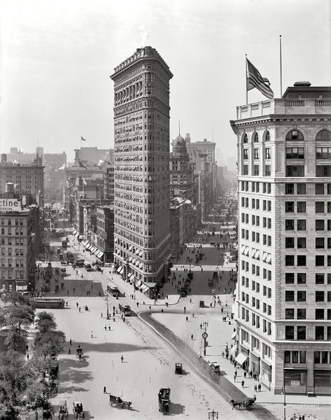 The Flatiron Building: 1909